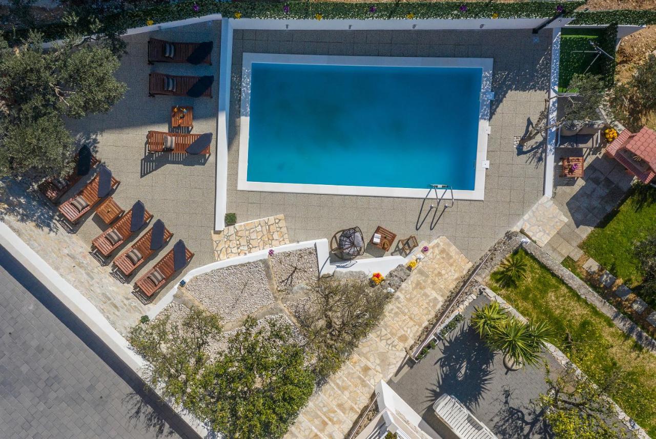 Villa Petra Apartment With Private Pool Makarska Exterior foto